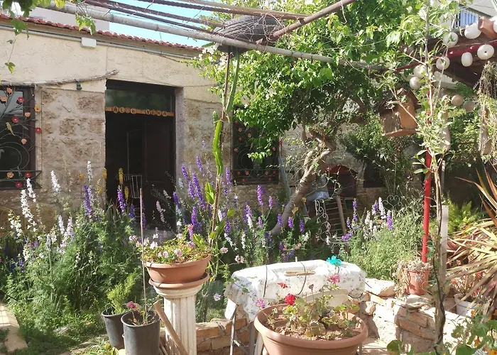 Panzió Mystery Garden