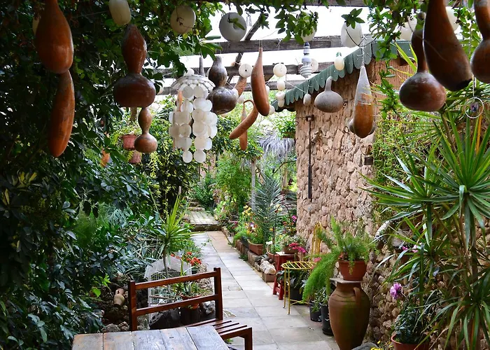 Panzió Mystery Garden