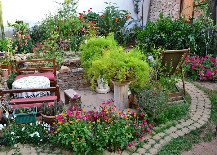 Panzió Mystery Garden